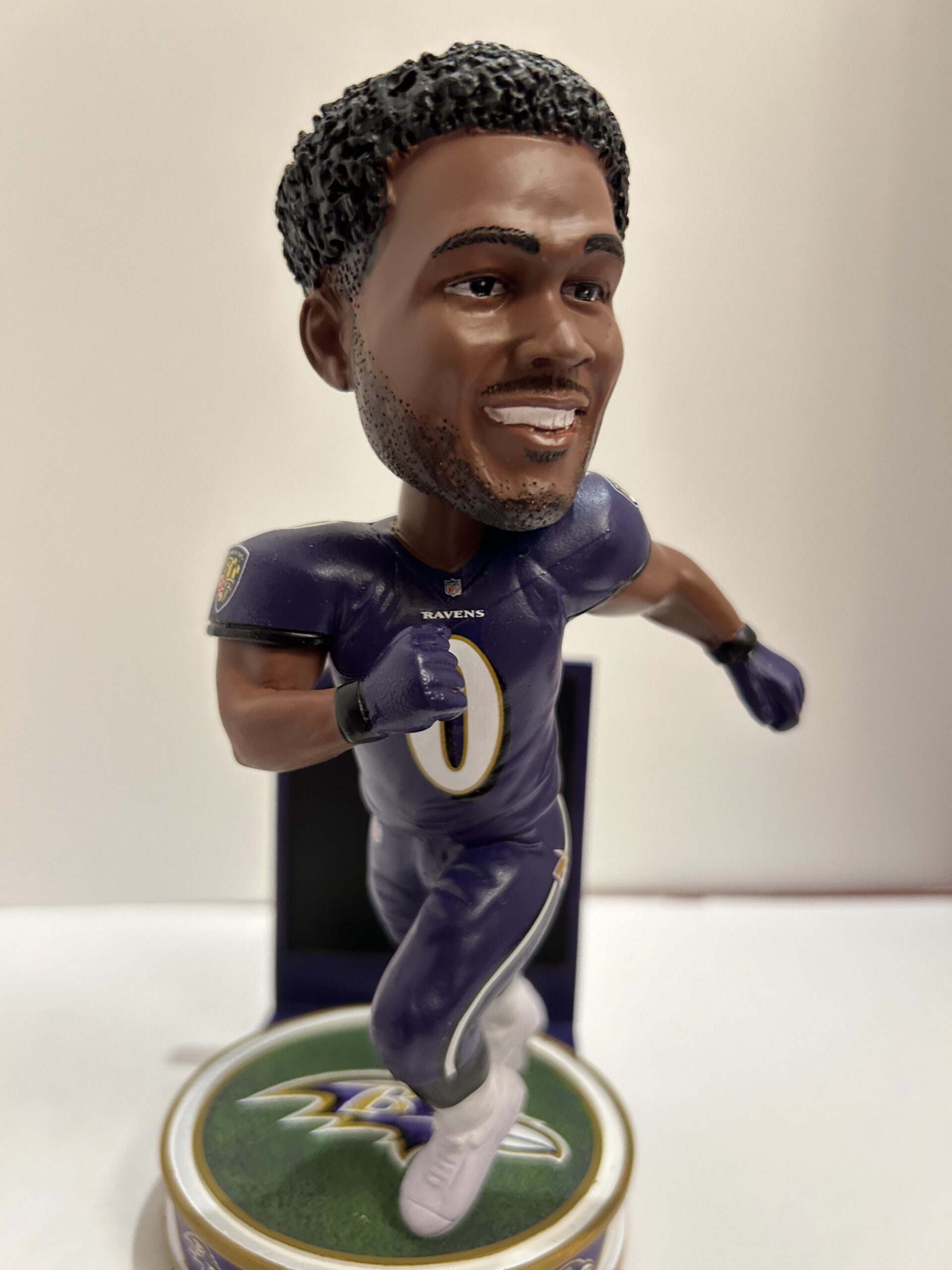 Baltimore Ravens Roquan Smith Bobblehead - Image 2
